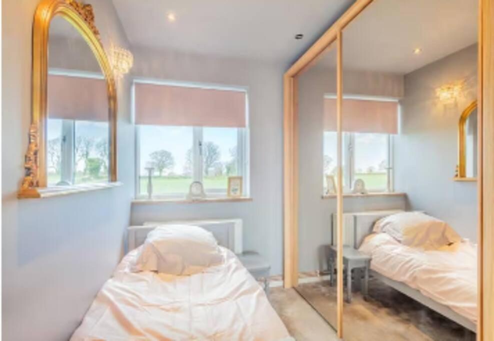 Wrentham Covehithe House-Coastal Luxury- Sleeps 12-With Huge Swimspa! מראה חיצוני תמונה